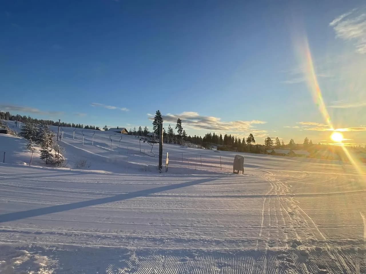 Alpinbakkene på Furutangen i dagslys